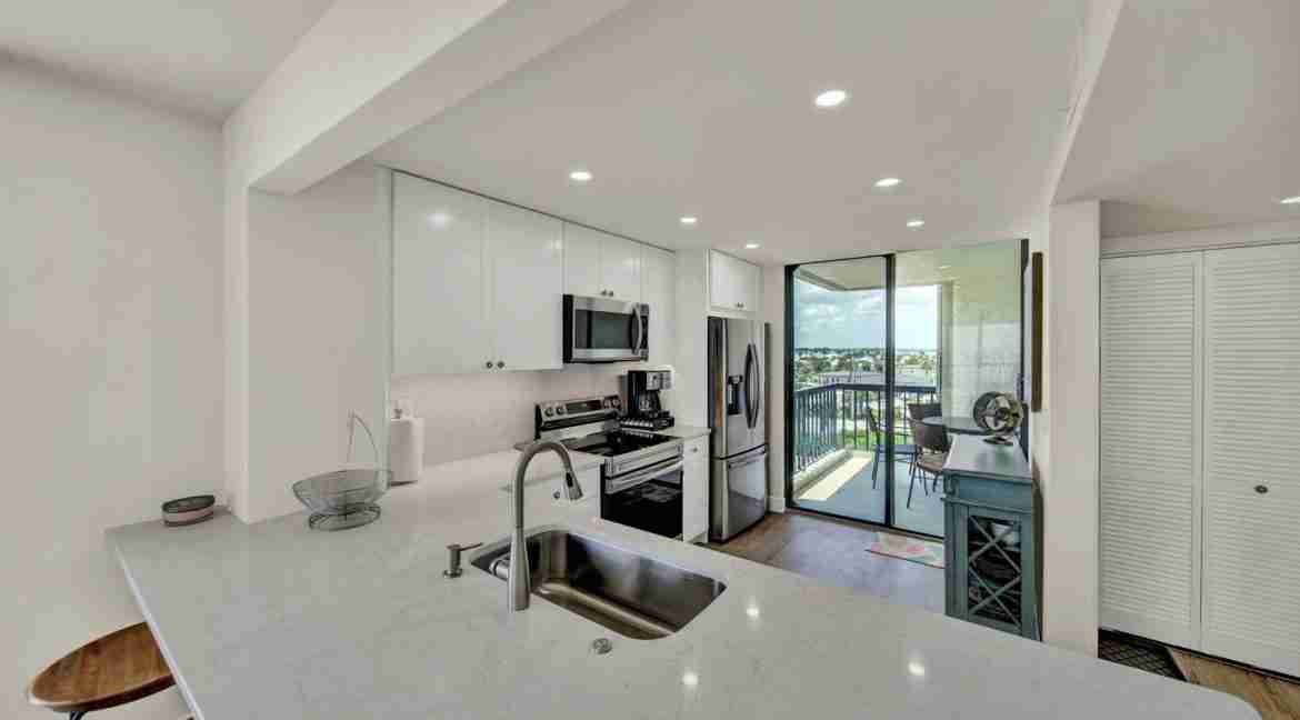 410_Island_Crest-10