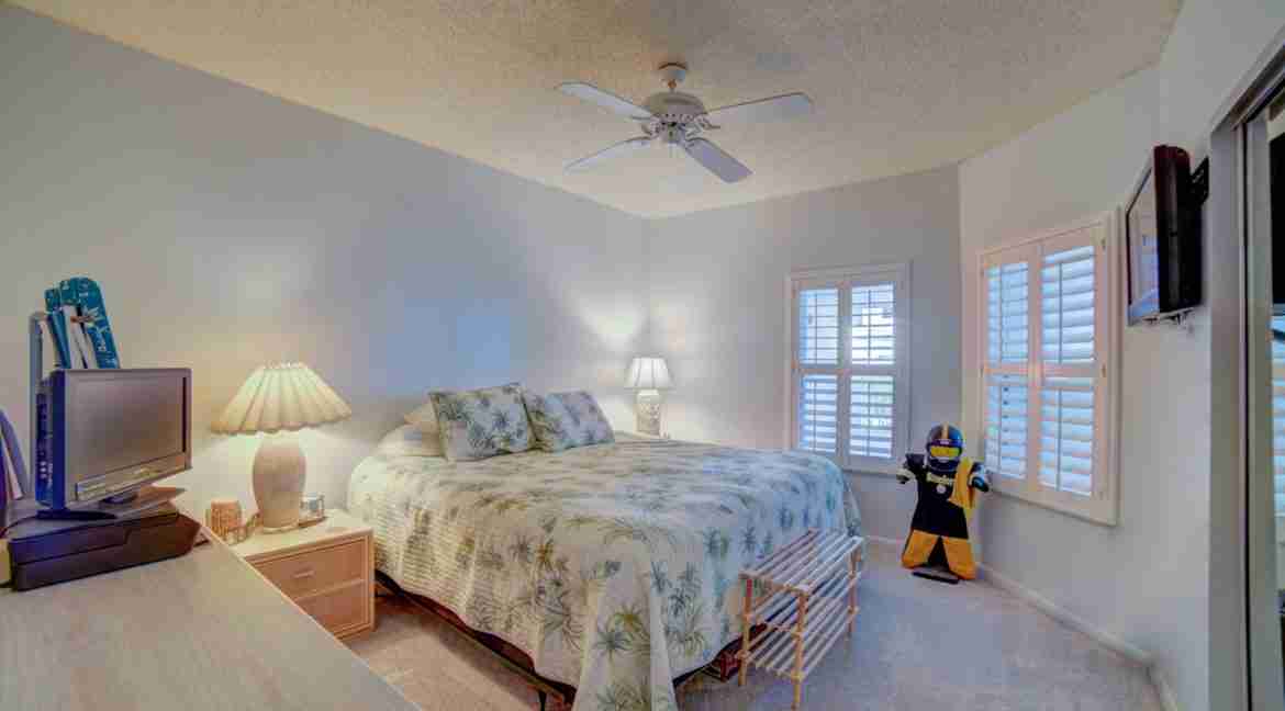 3204_Riverbend-10