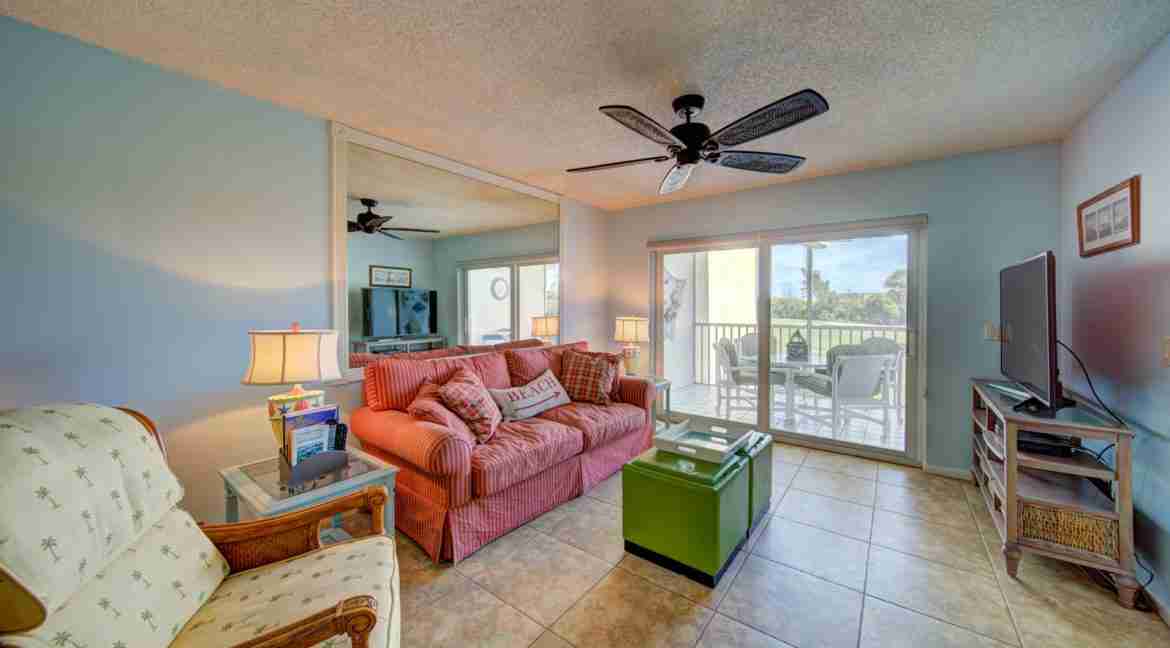 008 - Living Area 1 - Lakeside #5536
