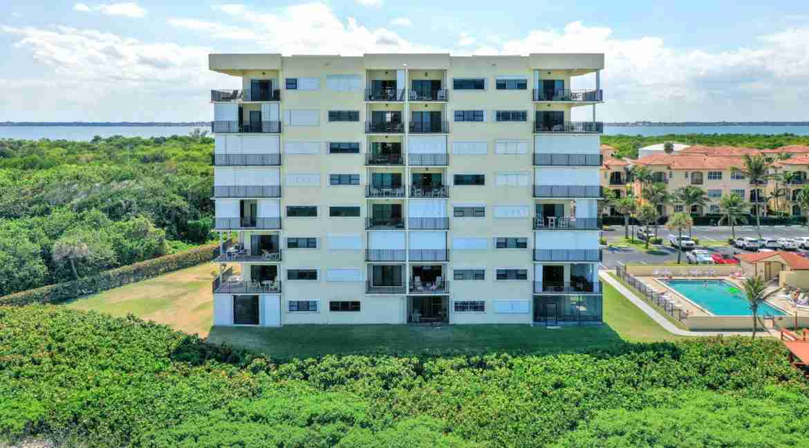 725A_Sand_Dollar_Shores-1