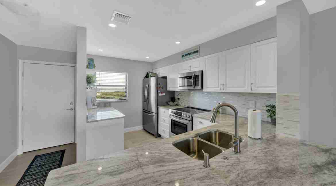 725A_Sand_Dollar_Shores-11