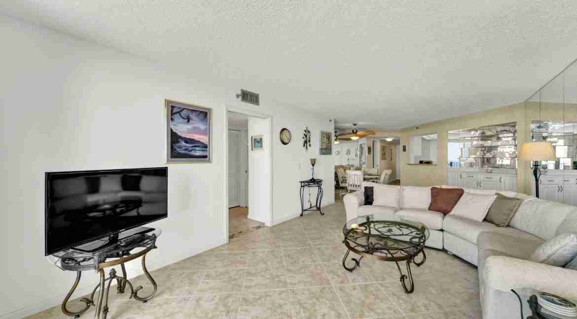 014 - Living Area 3 - Princess #1507