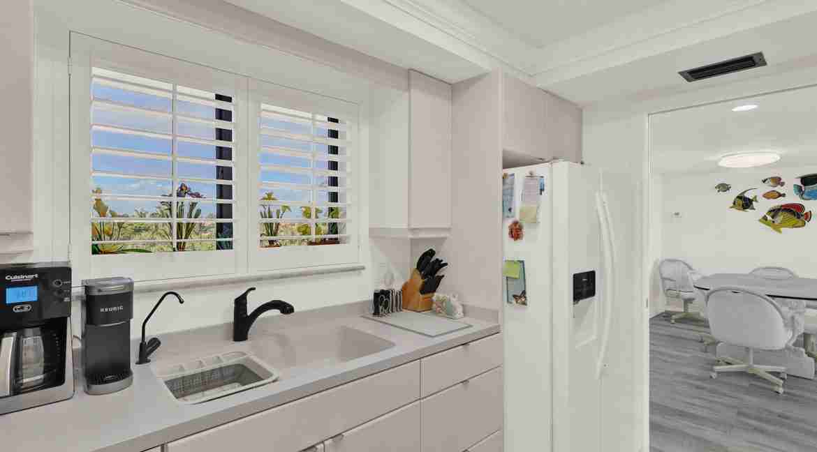 017 - Kitchen 2
