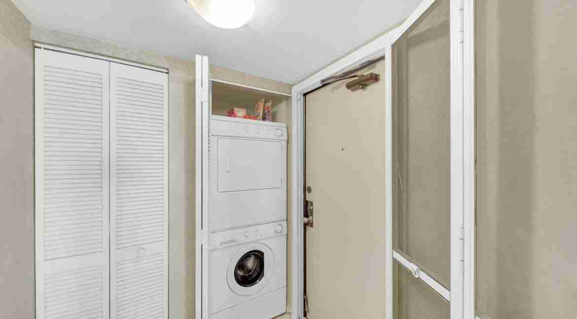 033 - Laundry closet - Princess #1507