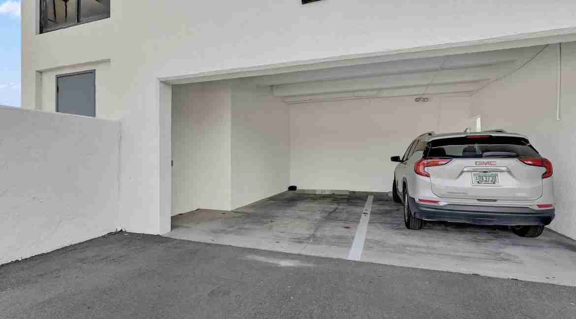 040.1 - Under Building Parking #1