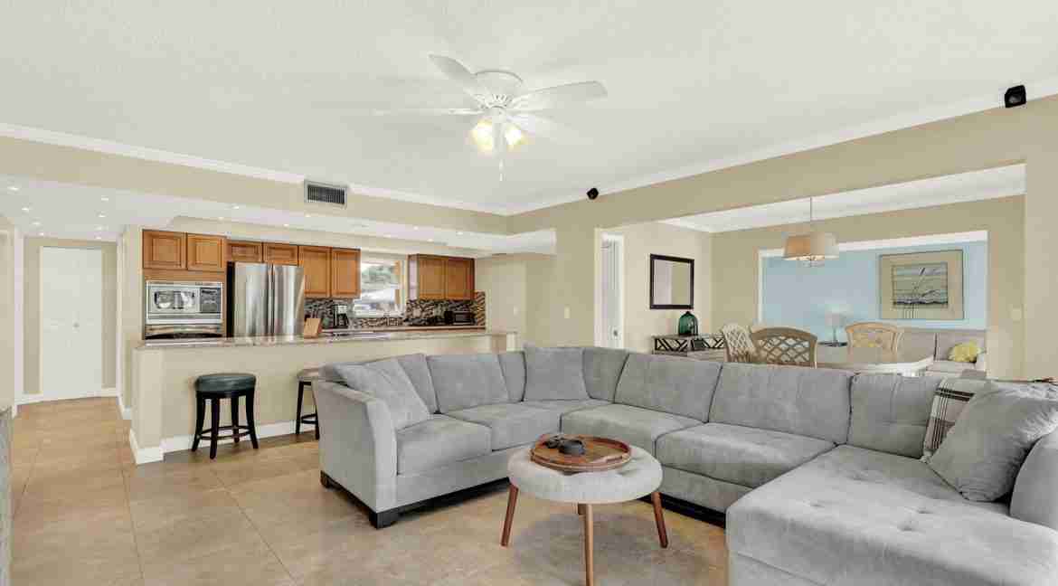 1579_SE_Sunshine_Ave-24