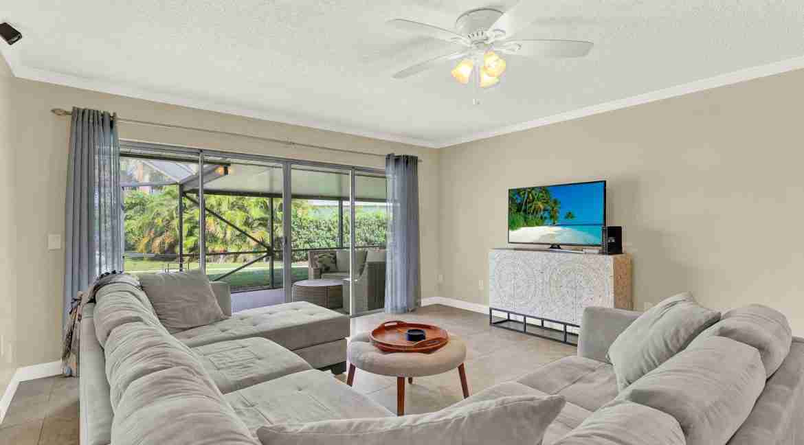 1579_SE_Sunshine_Ave-26