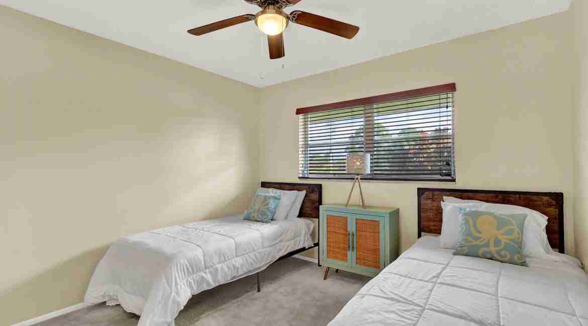 1579_SE_Sunshine_Ave-39