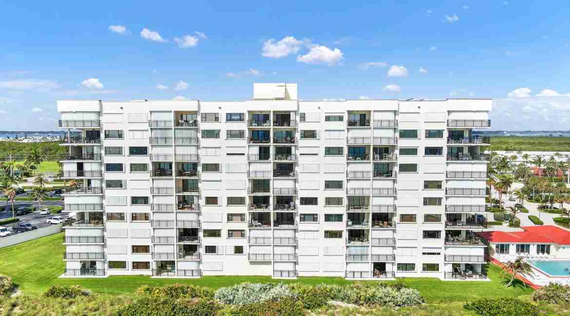 A-114_Ocean_Towers-2