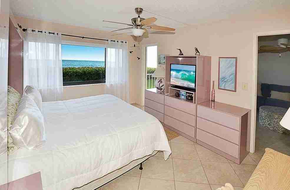 atlantis a 202 main bedroom 2