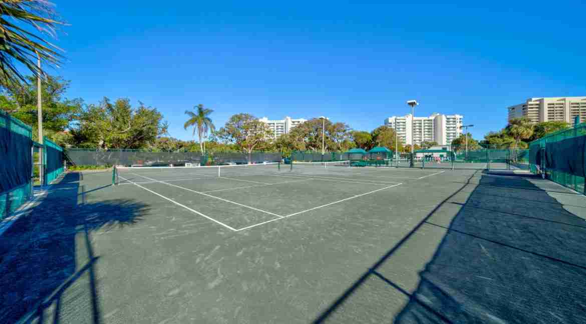 052 - Tennis 2 - Country Club