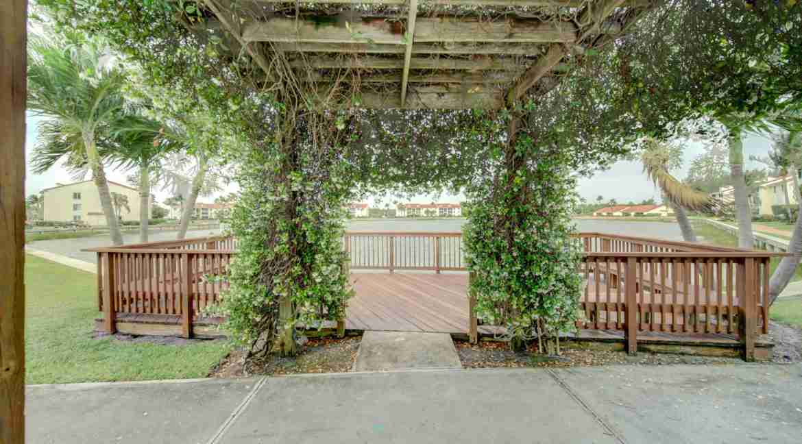 100C3_Jensen_Beach_Club-23
