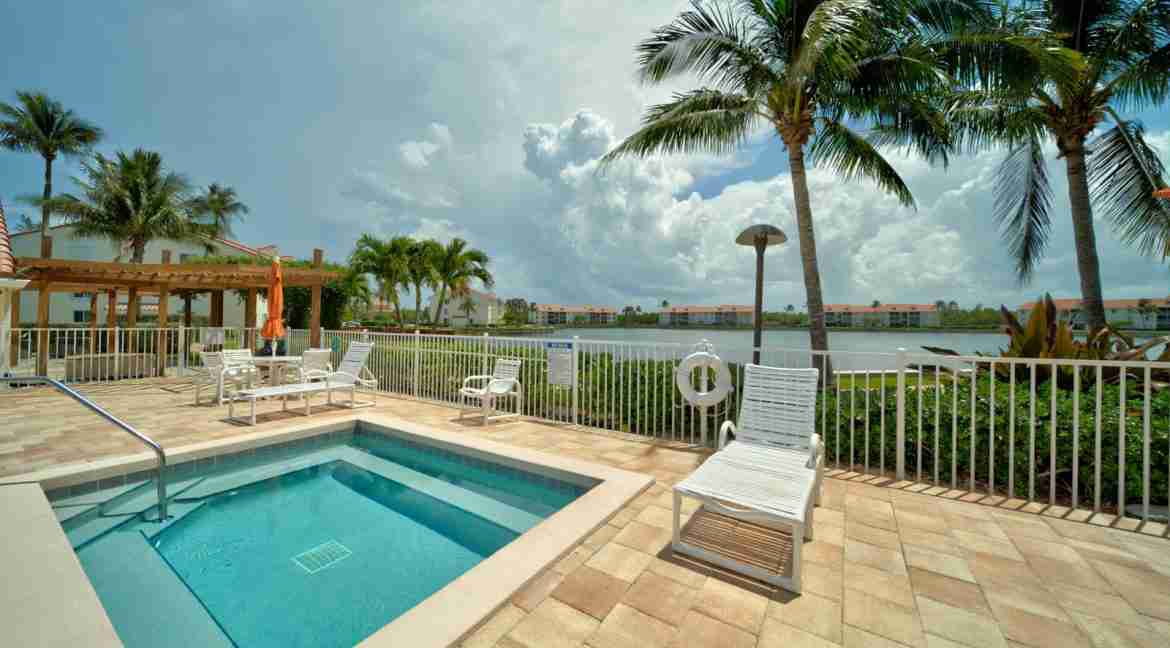 100C3_Jensen_Beach_Club-34