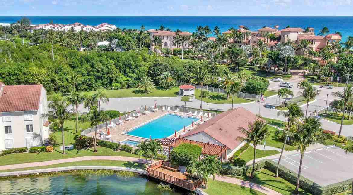 100C3_Jensen_Beach_Club-36