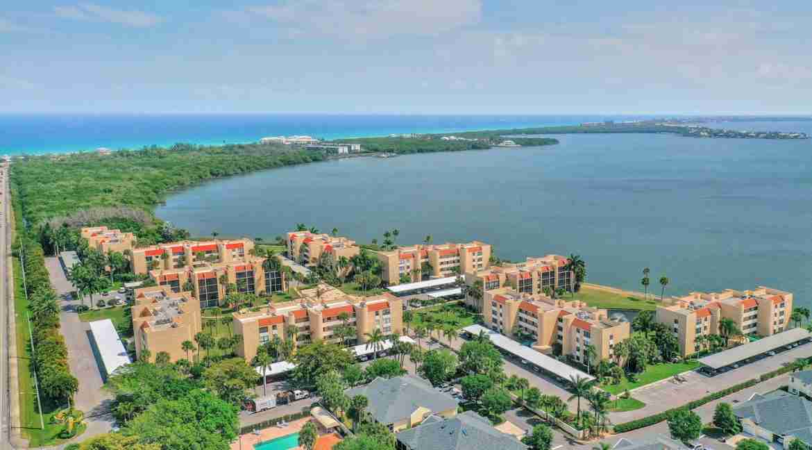 001 - Aerial 1 - Fairwinds Cove