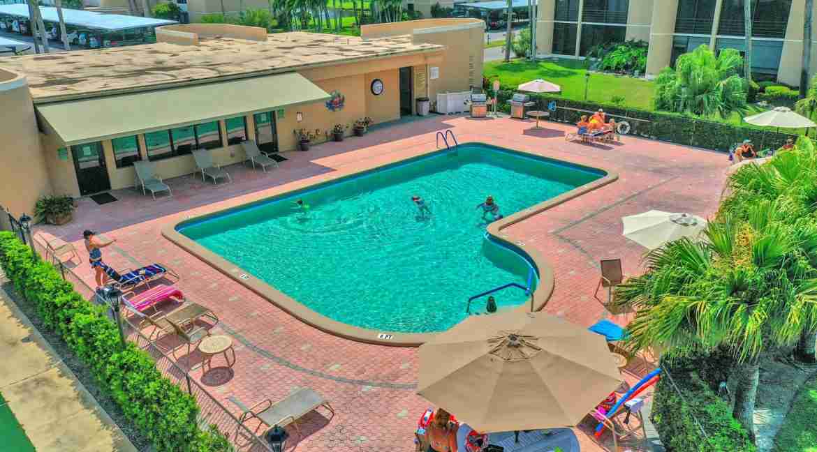 029 - Pool 1-1 - Fairwinds Cove