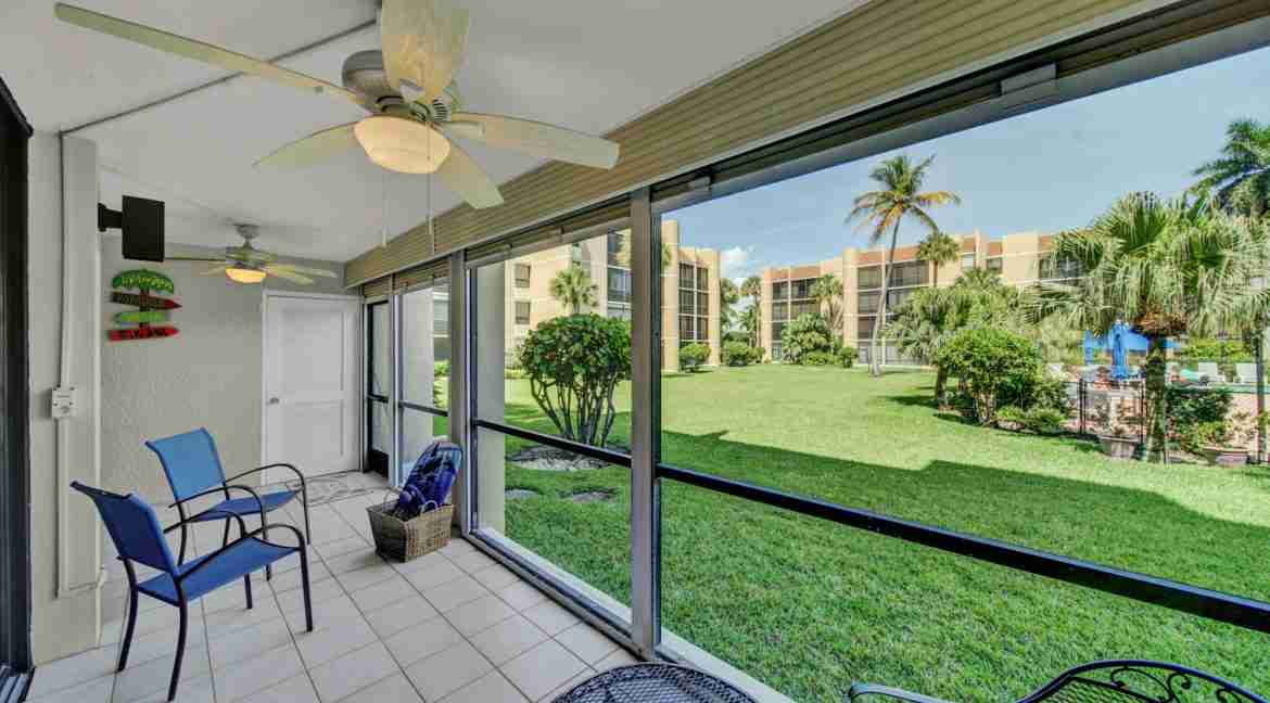 6-102_Fairway_Villas-25