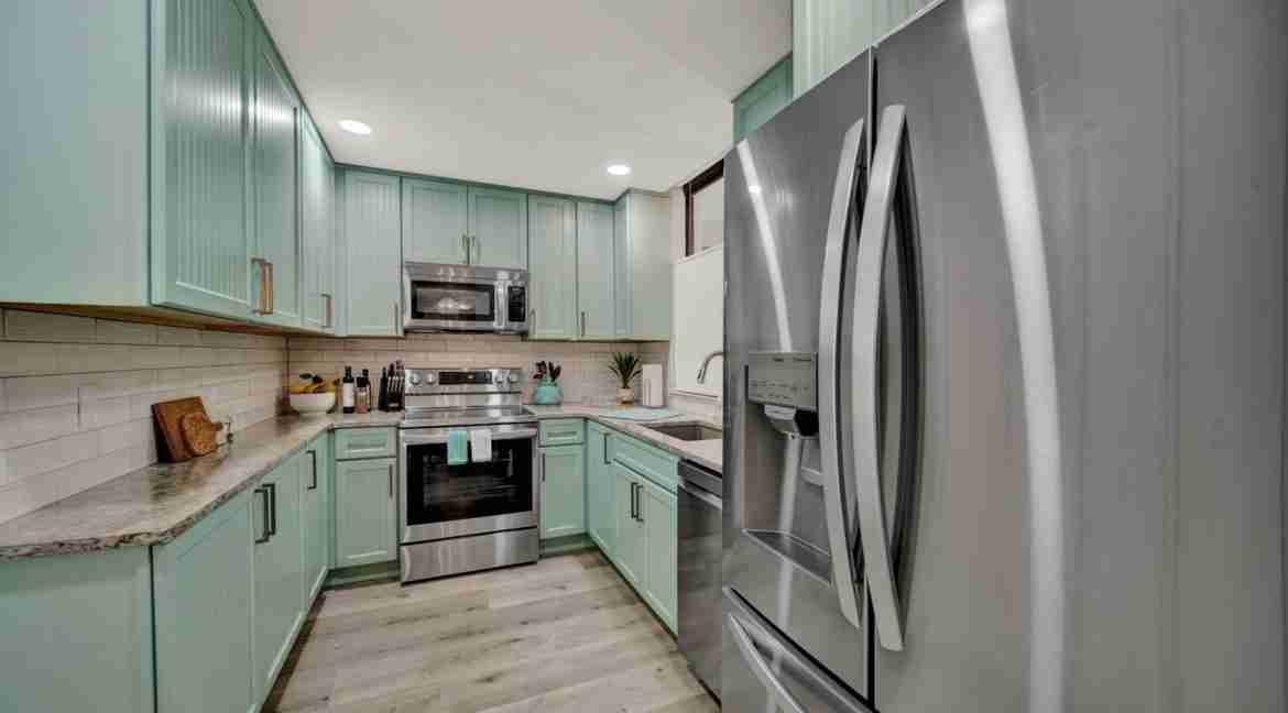 6-102_Fairway_Villas-7