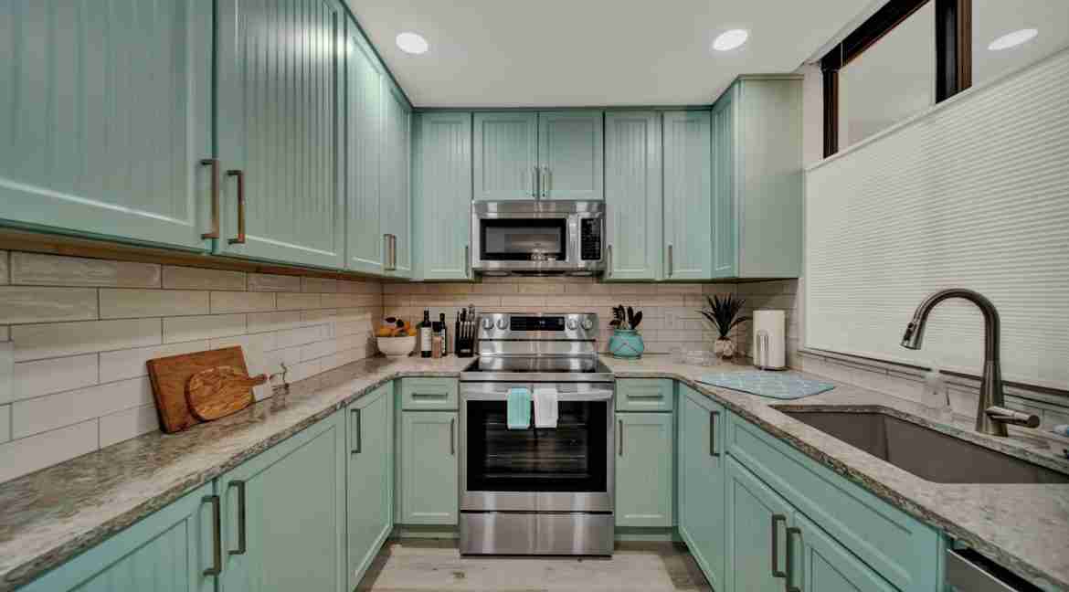 6-102_Fairway_Villas-9