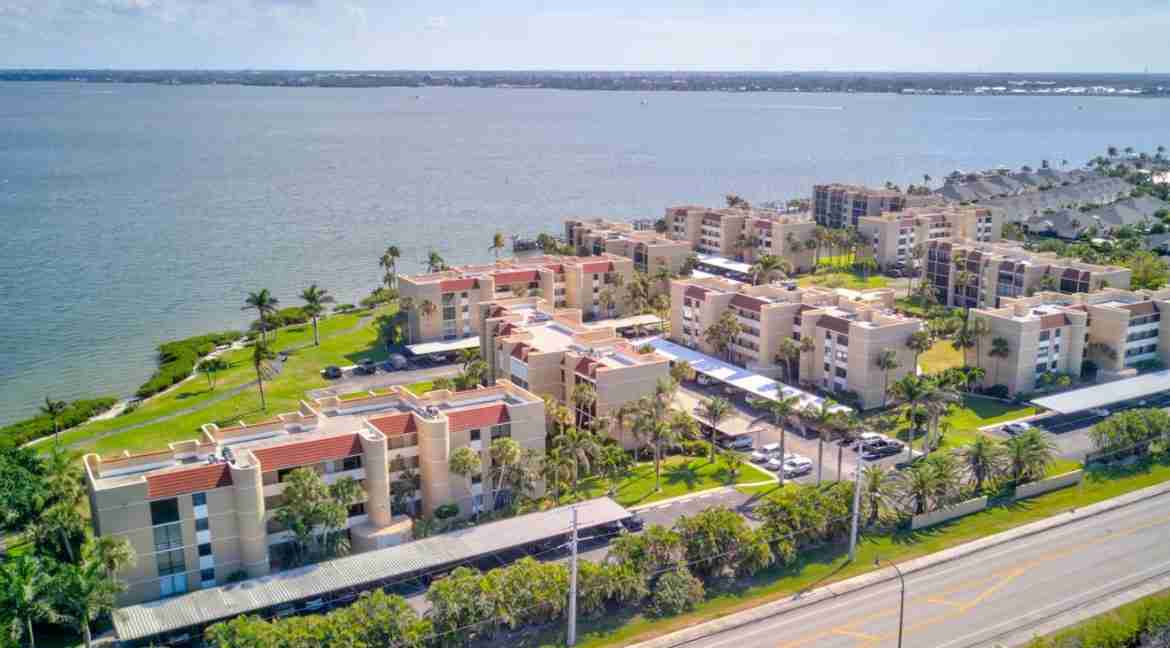 FAIRWINDS COVE 2018