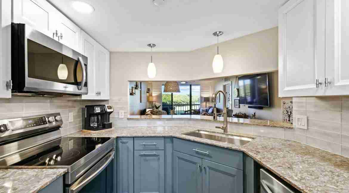 017_-_Kitchen_4