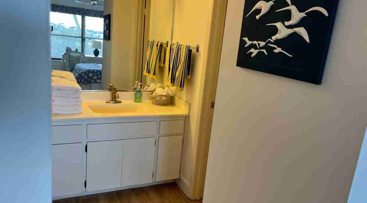 New_Fl_Changing_Room_Primary_Br