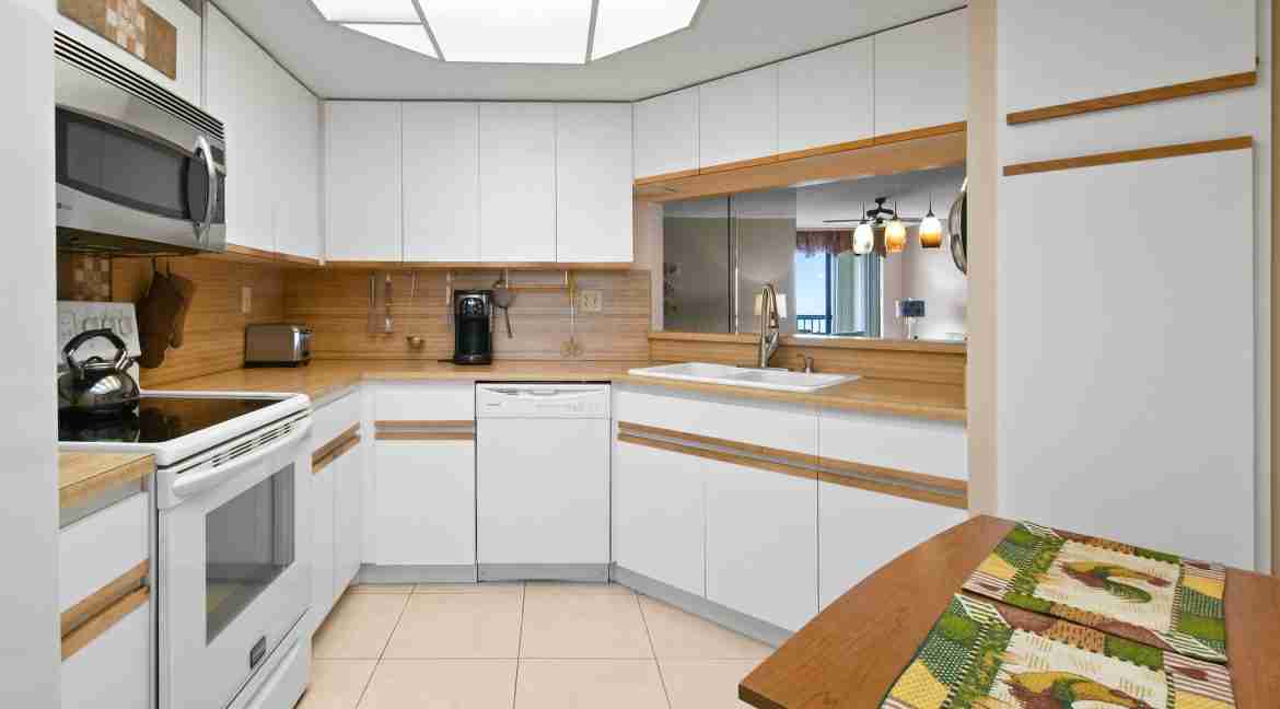 019_-_Kitchen_1