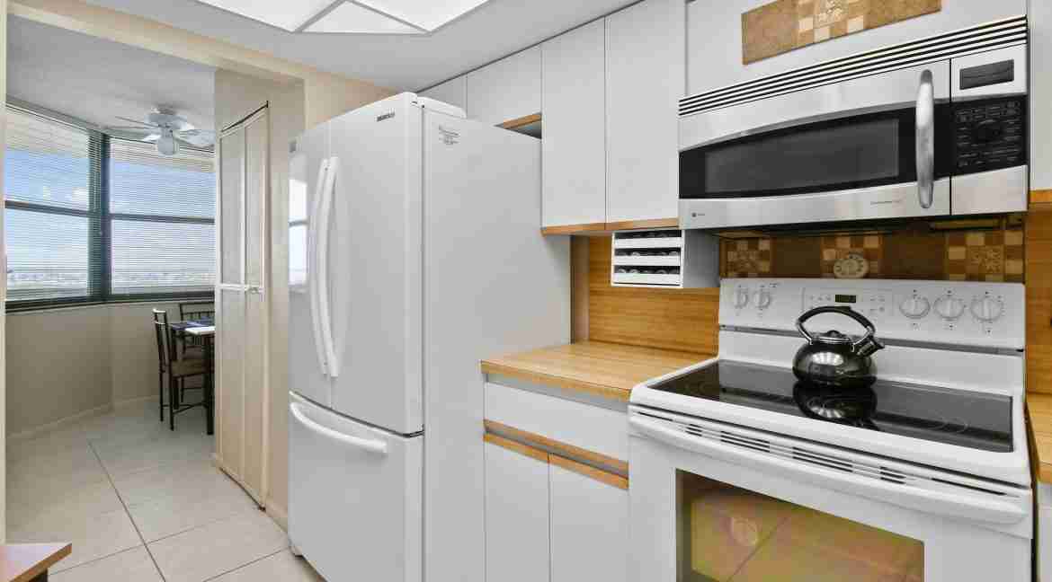 023_-_Kitchen_5