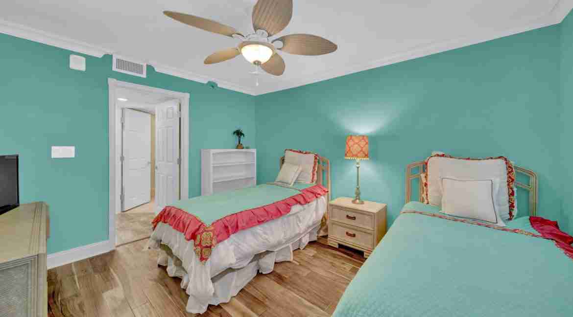 108_Island_Dunes_I-20