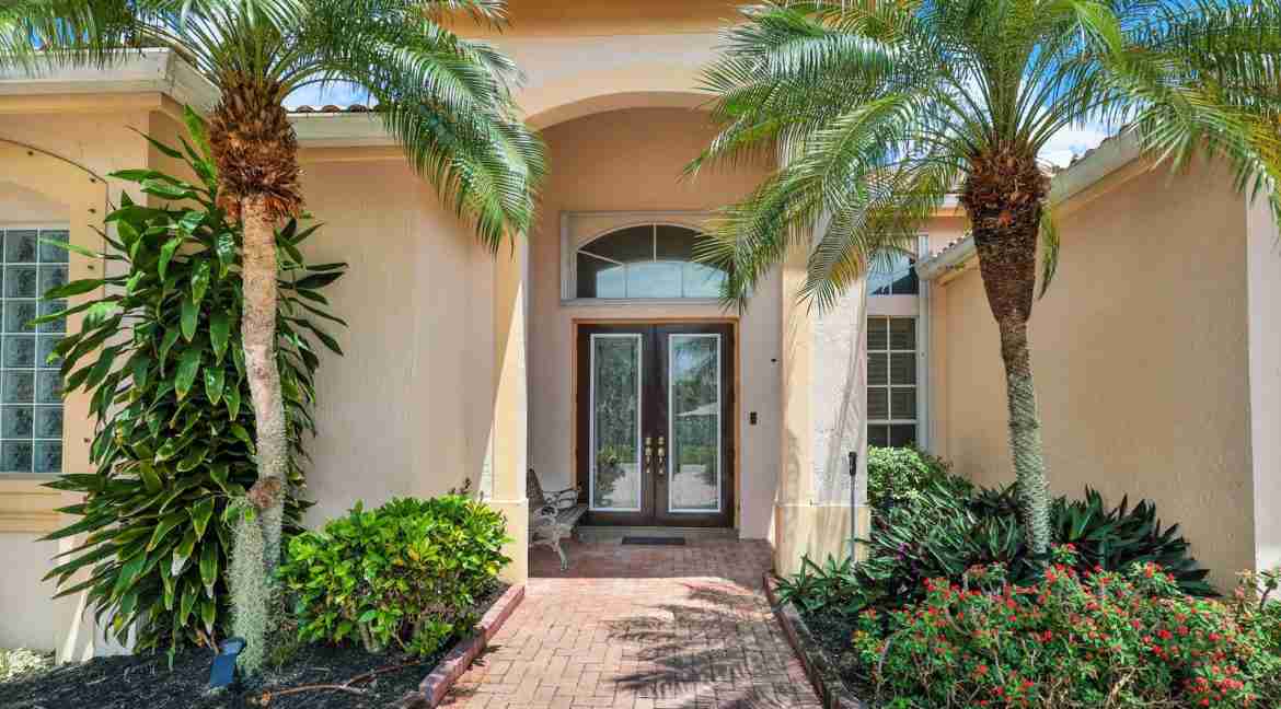 2217_SE_Montrose_Lane-2