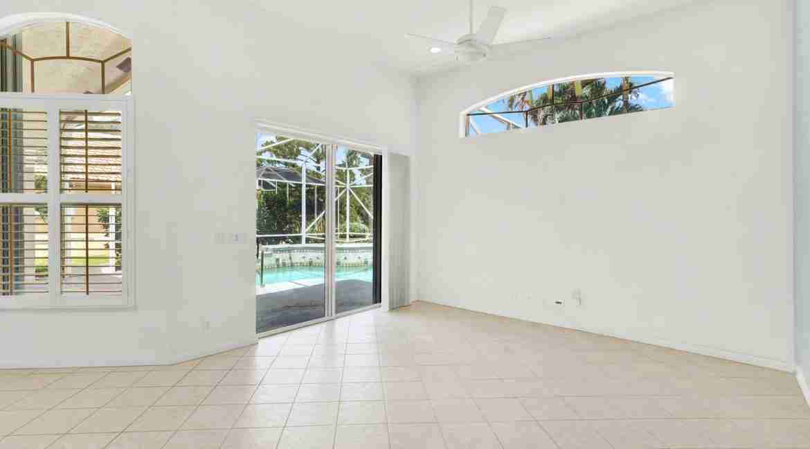 2217_SE_Montrose_Lane-20