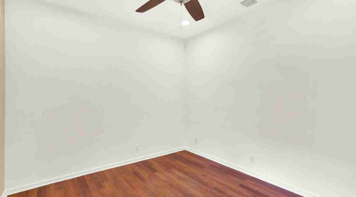 2217_SE_Montrose_Lane-35