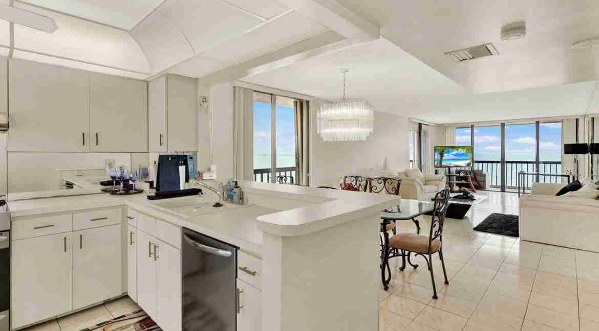 801_Island_Crest-8