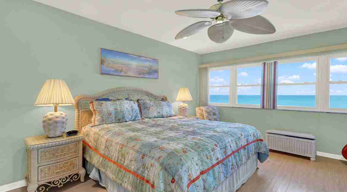 403_Hutchinson_House-26
