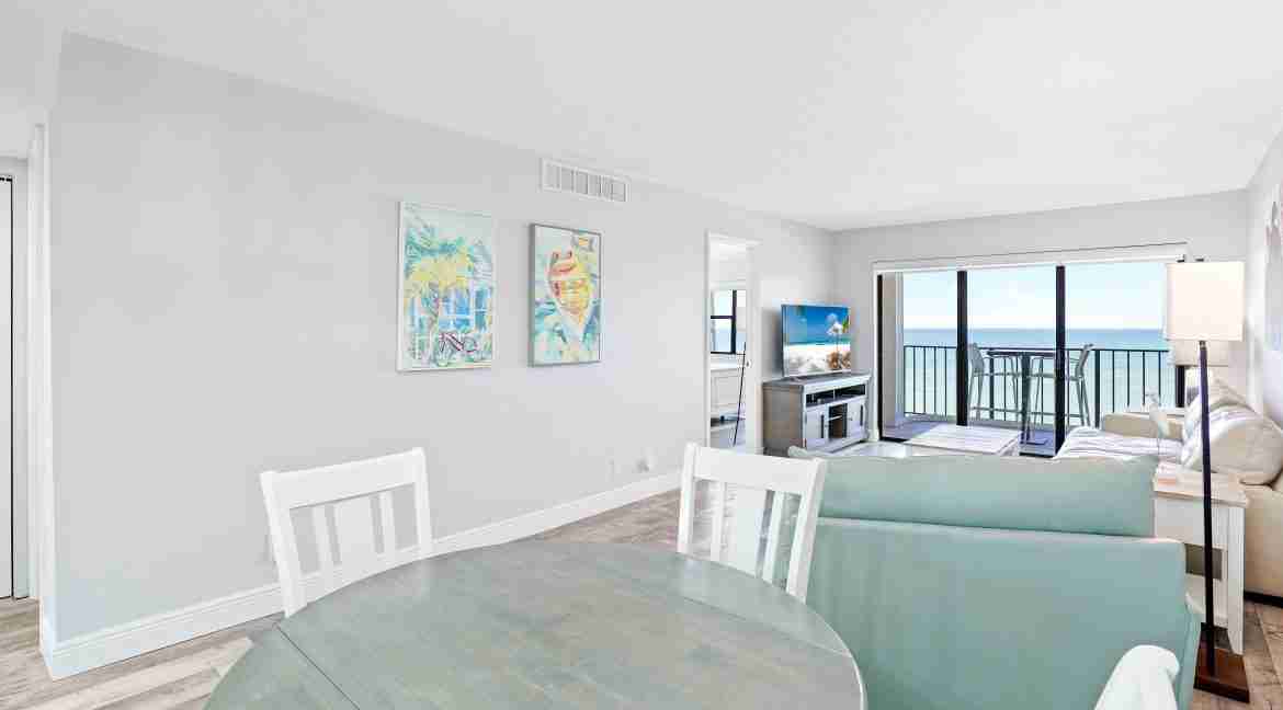 015_-_Living_Area_4