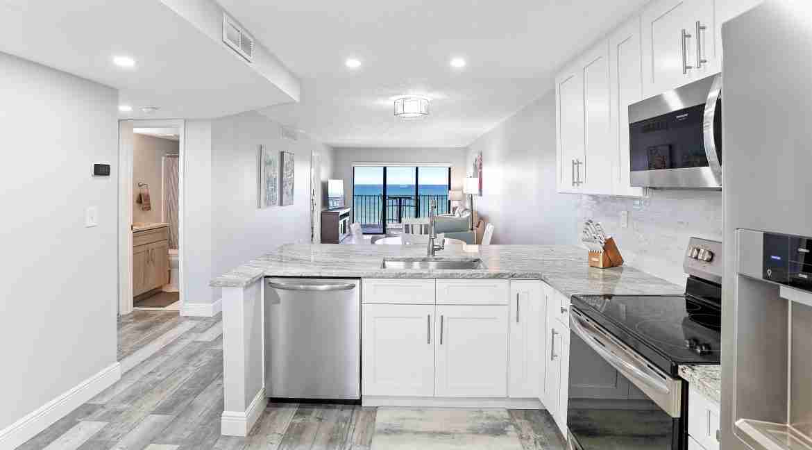 017_-_Kitchen_1