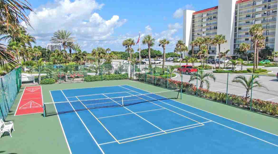 069_-_Pickeball_and_Tennis_Court_-_Ocean_Towers