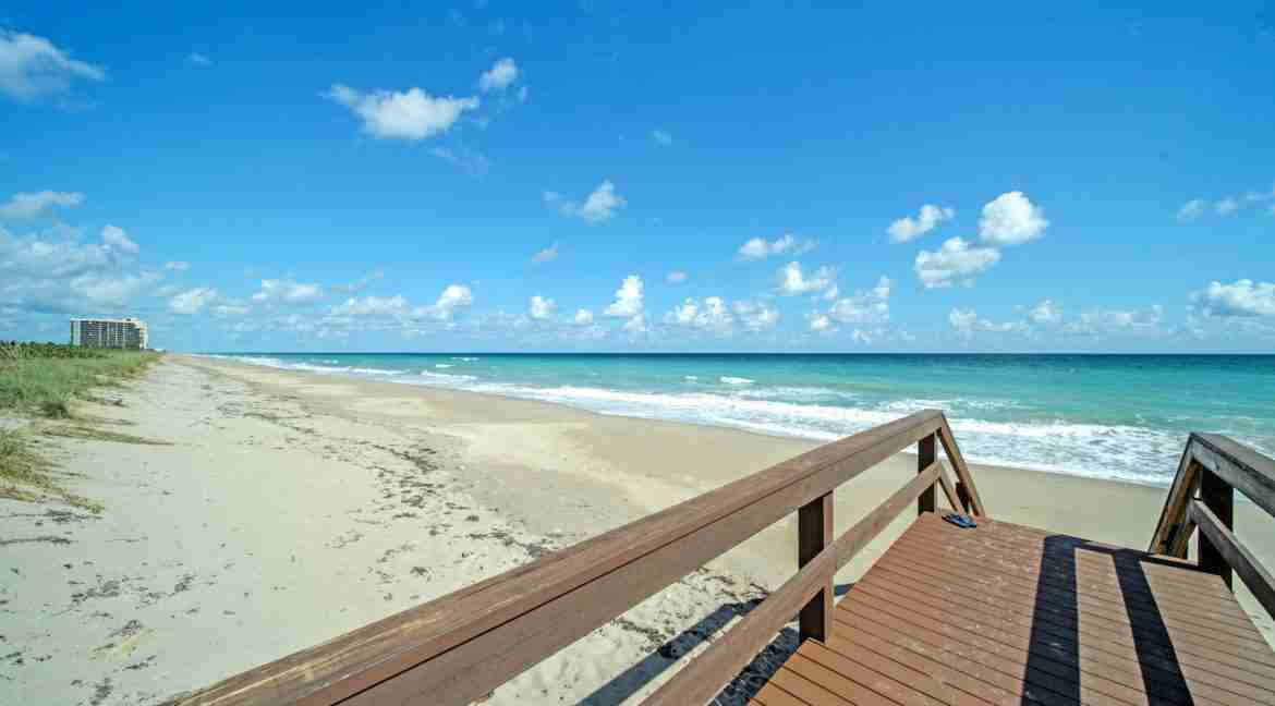 072_-_Beach_Access_2_-_Ocean_Towers