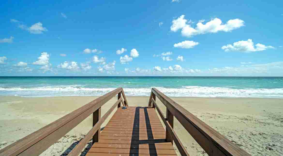 073_-_Beach_Access_3_-_Ocean_Towers