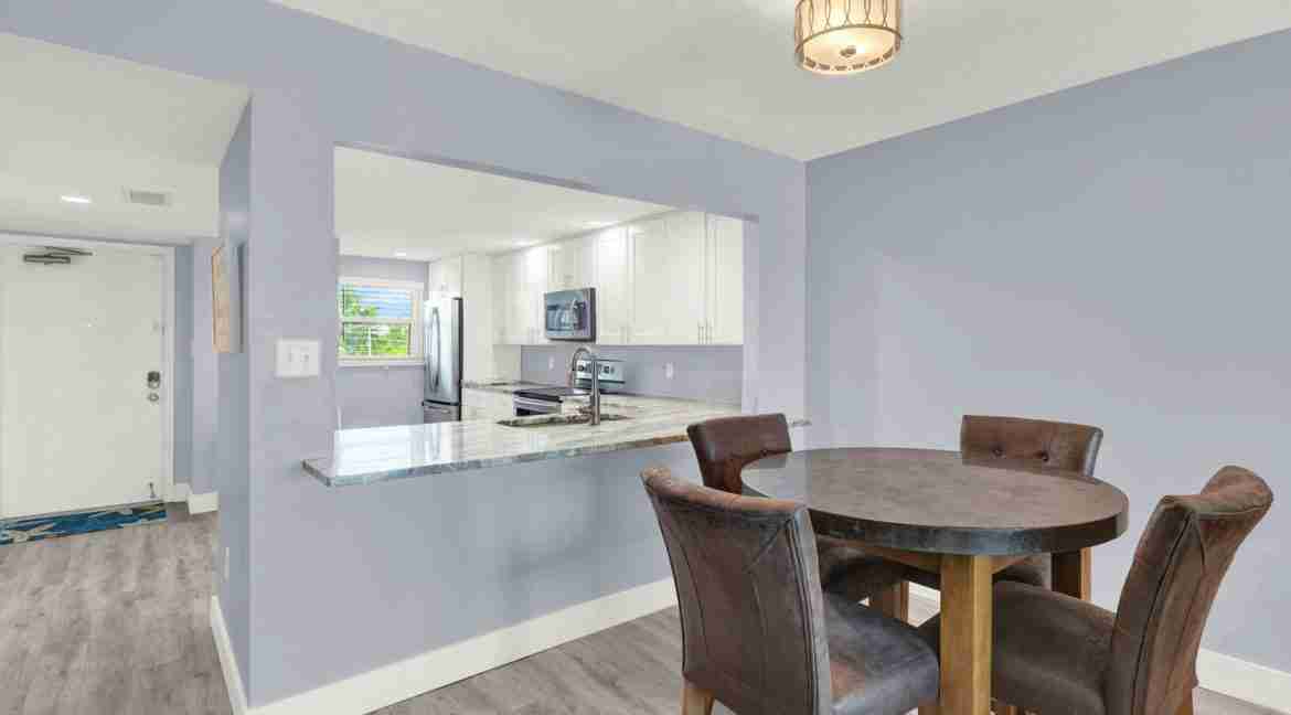 019_-_Living_Area_9