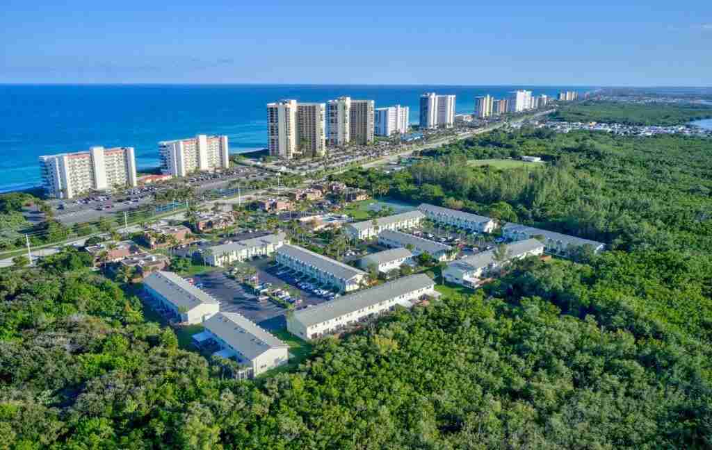 Island_Village-3