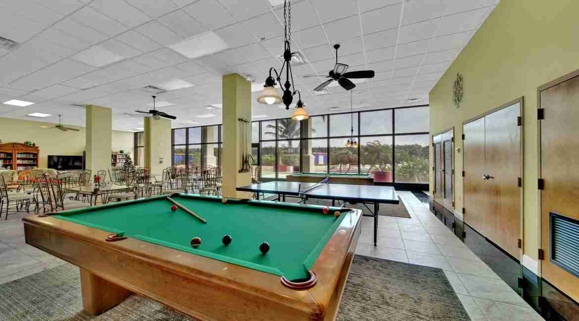 043 - Social Room 2 - Island Club